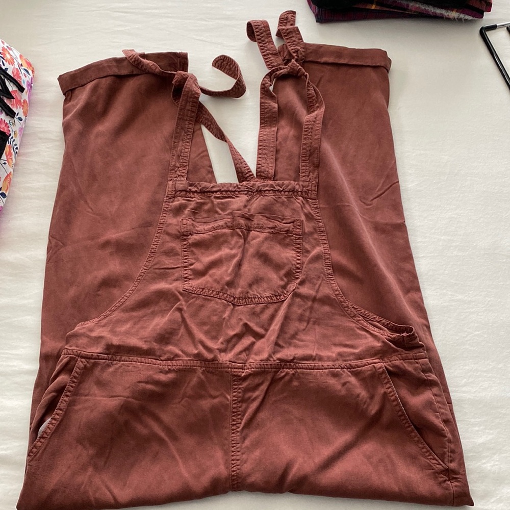 Aerie rust overalls - NEVER WORN!